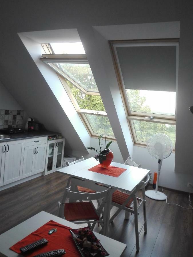 Sky View Condo In Tarnowskie Gory Exterior photo